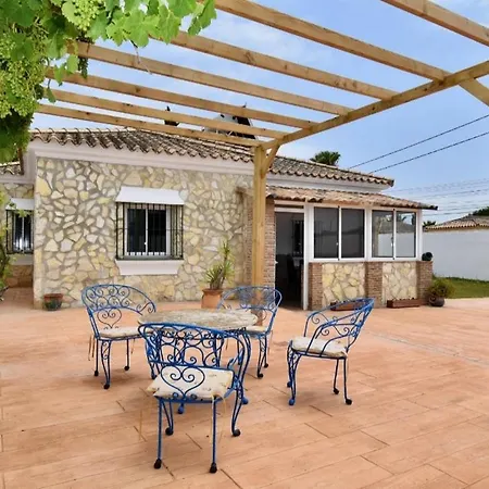 Caulina Holiday home *
